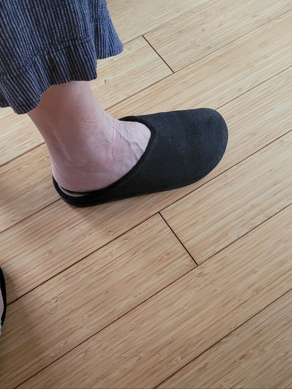 Rothy's 10 The Casual Clog Soft Black Dark Gray Slip-On Merino Wool - Picture 3 of 9